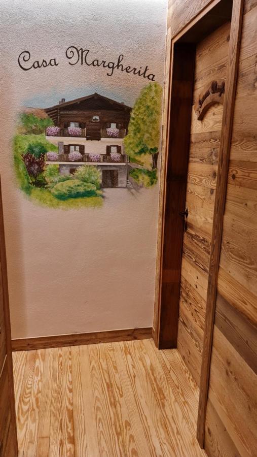 Casa Margherita Chambres D'Hotes & Spa Challand-Saint-Anselme Exterior foto